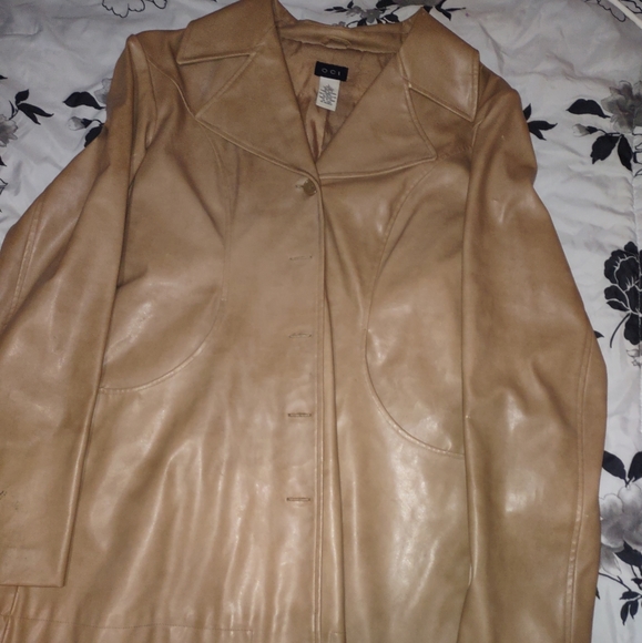 Vintage Tan Vinyl Jacket - Picture 2 of 8